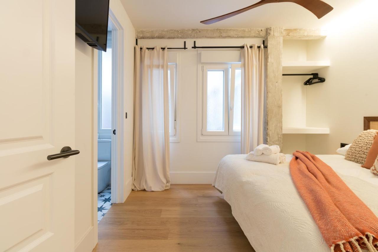 Amplio Y Moderno Apartamento Con Tarima Refrescante By Staynnapartments Bilbao Luaran gambar